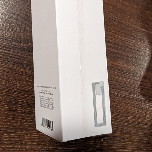 Issey Miyake L'eau D'issey - Picture 2 of 2